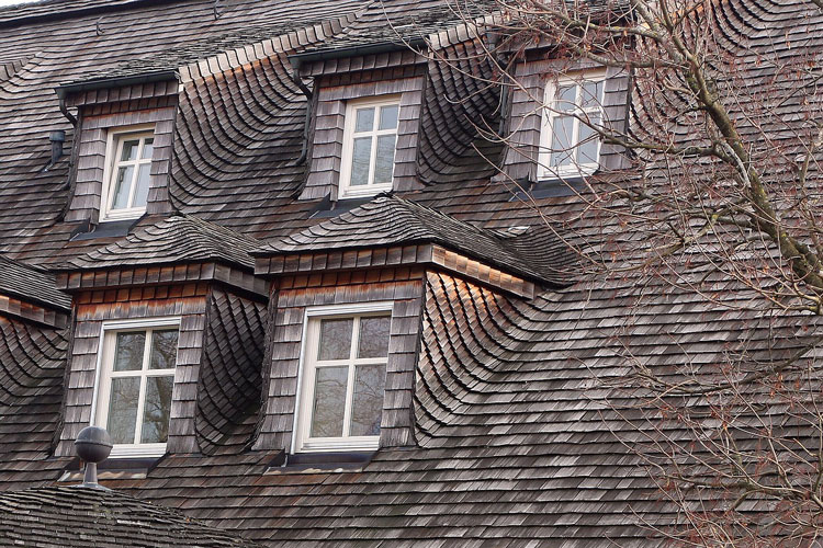 Wood Shake Repair Roof Doctors